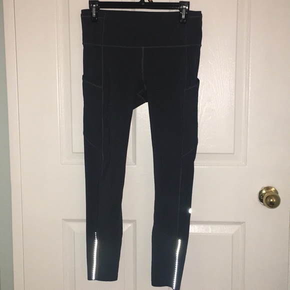 lululemon athletica Fast and Free 25” Grey Tights - Picture 5 of 10